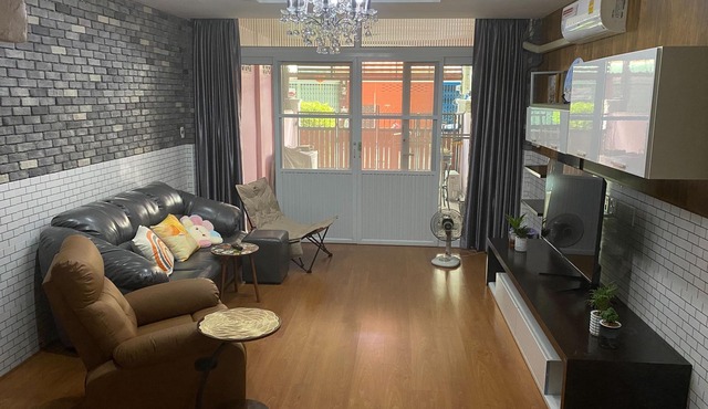For4-7guests private3storey townhouse3bedrooms4beds