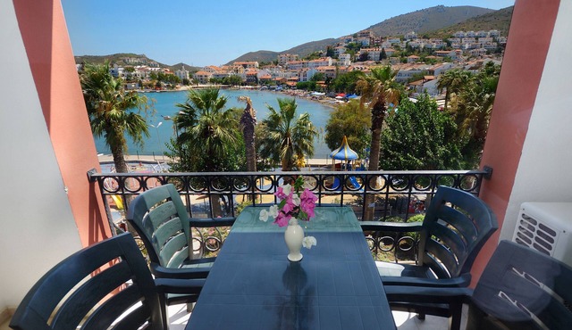 Fora Apart Hotel