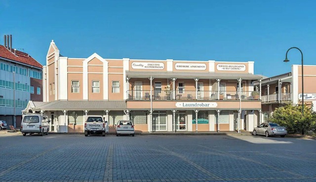 Foreshore Apartment 104 - a downtown apartment experience
