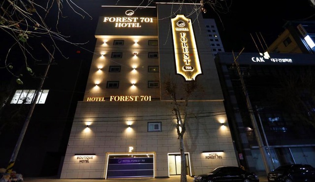 Forest 701 Hotel