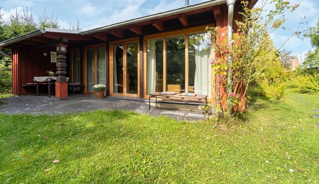 Forest-Edge Apartment