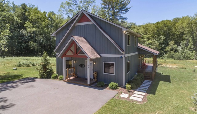 Forest Hideaway Near Lake & Wisp Resort w/Hot Tub