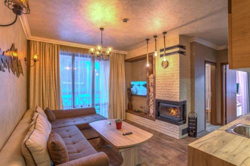 Forest Home 524