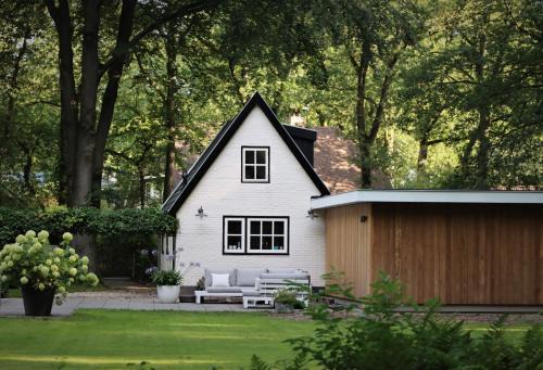 Forest Inn