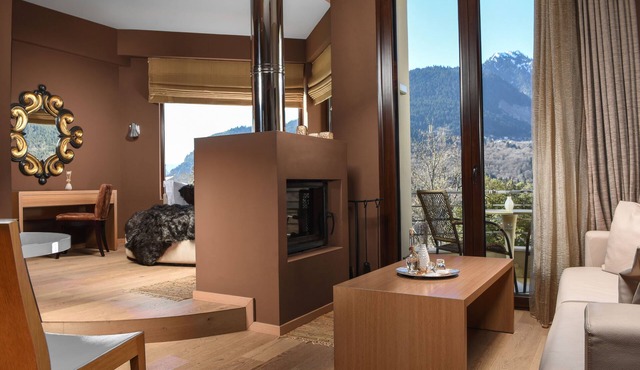 Forest Suites Boutique Hotel