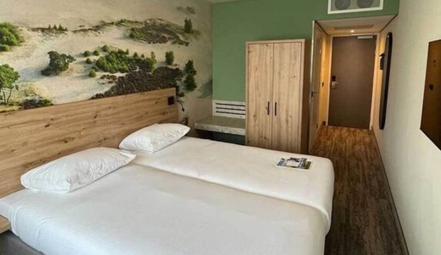 Forest Views & City Access from Your Stay in Scenic Soest Hotel