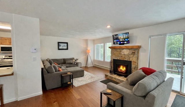 Forest Views | Pool Access & Fireplace