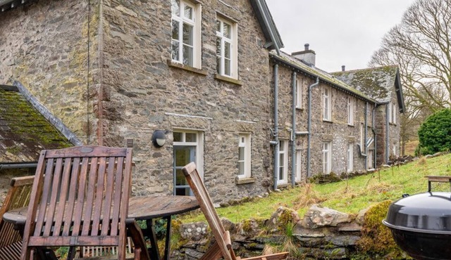 FORGE: Quaint Cottage Retreat with WiFi