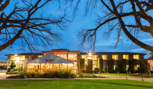 Forrest Hotel and Apartments