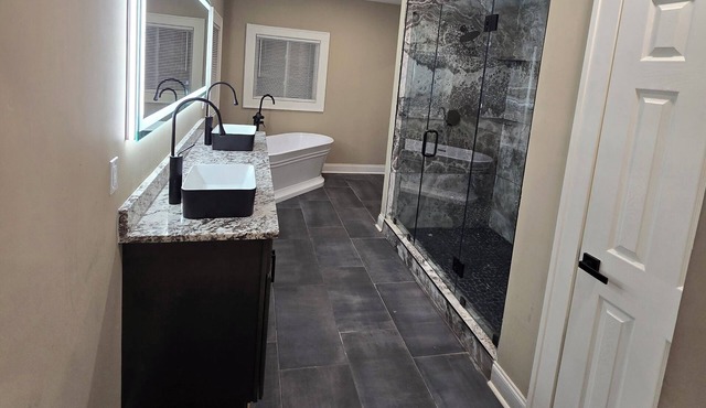 Fortress Of Solitude - Spacious 5-bedroom house in lovely Atlanta