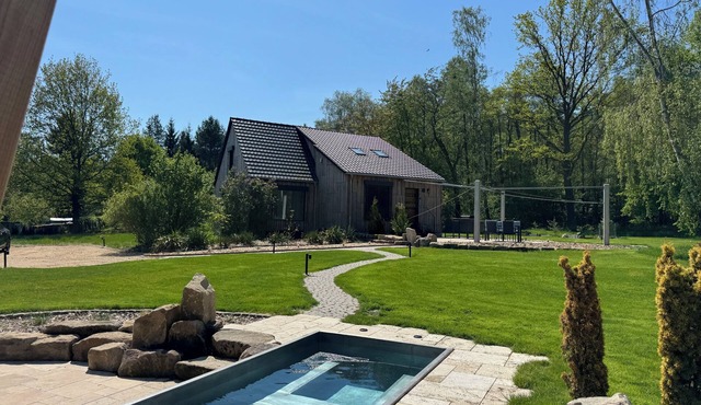 Foundation - Forest house with sauna & hot tub