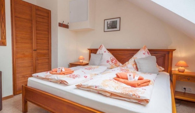 Four-bed room - Hotel Am Eifelsteig - Neroth