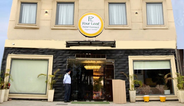 Four Leaf Hotel - Connect