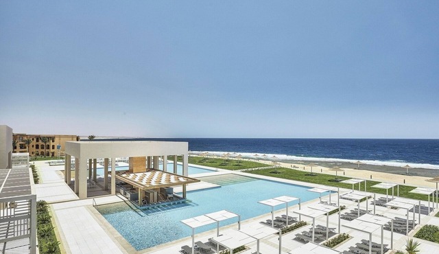 Four Oceanfront Units with Balconies – Your Private Red Sea Paradise