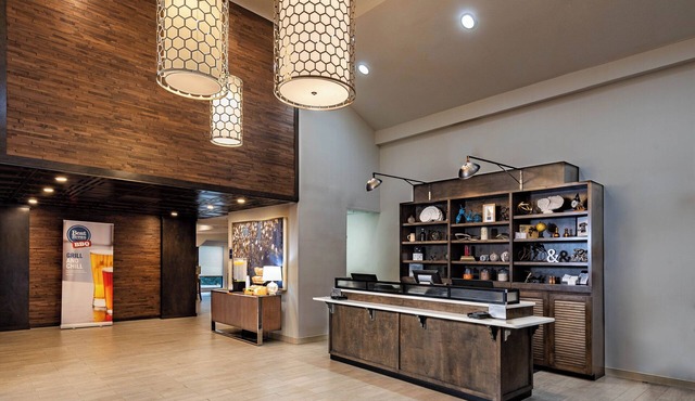 Four Points by Sheraton Charlotte - Lake Norman