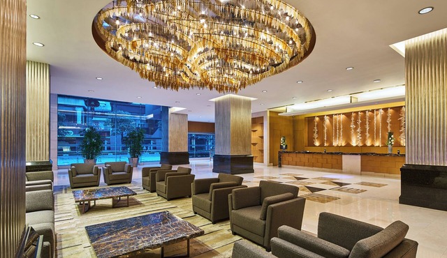 Four Points by Sheraton Shanghai, Daning
