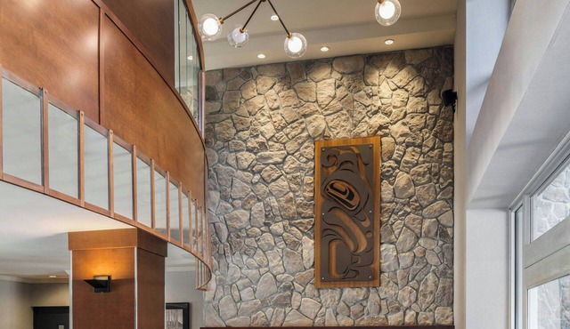 Four Points by Sheraton Victoria Gateway