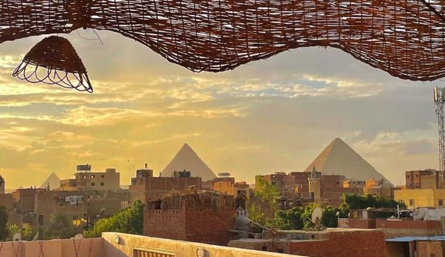 Four pyramids View Guest house