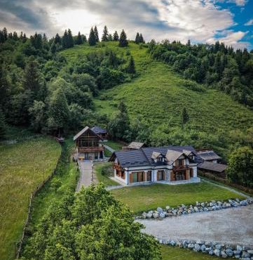 Fox Chalet