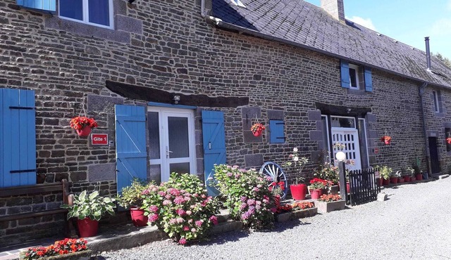 FOXES FARM GITE, NEAR MONT SAINT MICHEL, PERFECT COUNTRYSIDE RETREAT TO RELAX IN