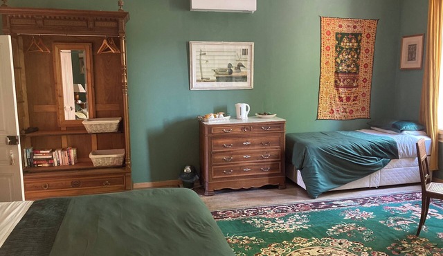 Bed & Breakfast with Pool & Garden