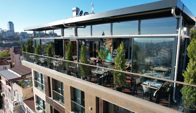 Fragments Hotel