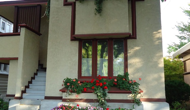 Frank Lloyd Wright-Designed House In Milwaukee, WI, 4 Bed 2.5 Bath, Sleep10