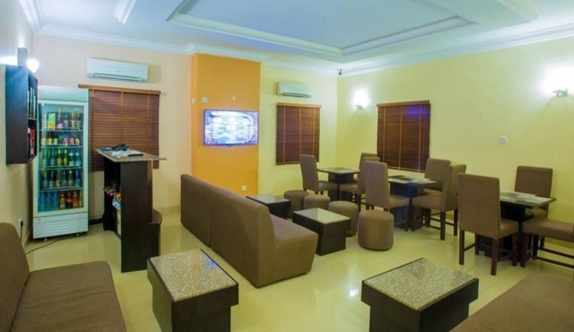 Frankeyz Haven Suites