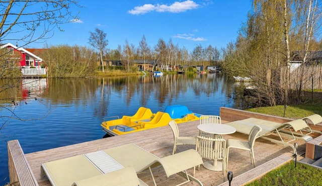 Franks Ferienhaus am See I private jetty I pedal boat I play days I peace and quiet I nature