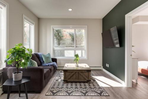 Free Heated Parking, Close to DT, Pet Friendly