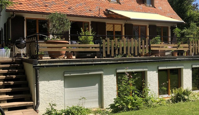 Freistehendes Haus im Grünen in Zentraler Lage