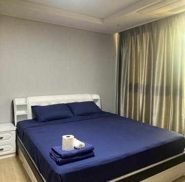 Fresh Condo & Kitchen beside Hilton Clark Dheights