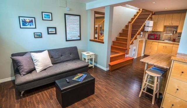 Fresh Studio Apartment in Central Rossland