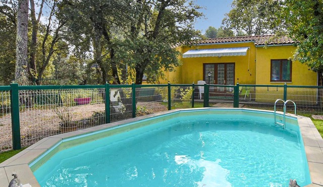 Friendly and welcoming cottage with nice amenities.
