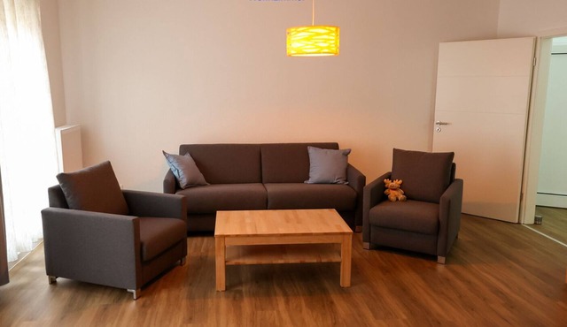 Friendly apartment in city location with terrace and parking space