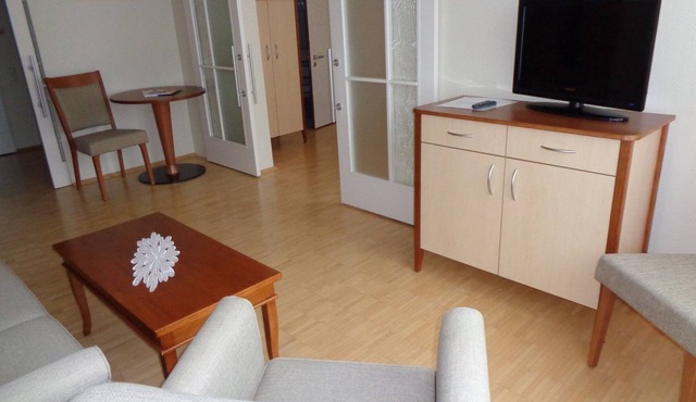 Friendly two-room apartment (40sqm) with a double bed