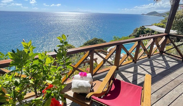 Frigate Cliff - 5 en-suite Bedrooms and Stunning Sunset Views