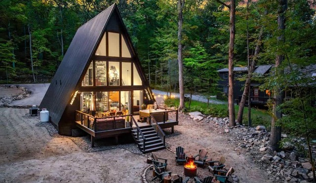 Frog Hollow - A-Frame & Hot Tub - Stay with Branch