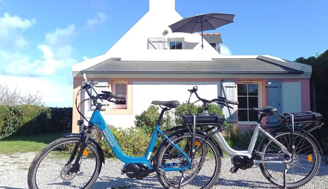 From GOELAN, everything is easy by BIKE, in this GITE in the HEART of belle ile