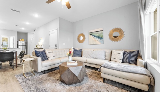 From Stage to Sofa – 4BR, 3 BA Concert Getaway