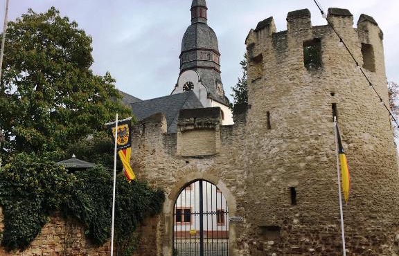 Fronhof 3
