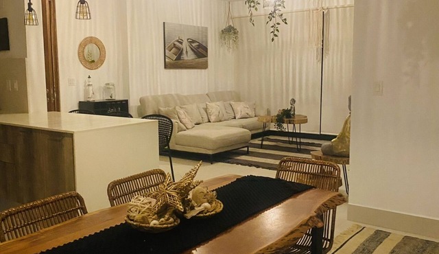 Front Beach Charming Zen Apartment