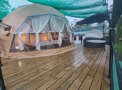 Front beach luxurious Dome