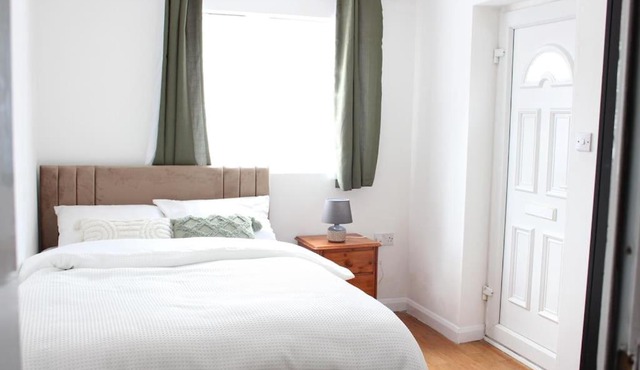 Front House suite