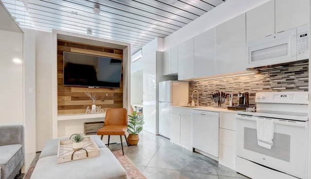 FRONTDESK Mikros on Ashbury Micro Apts Cleveland