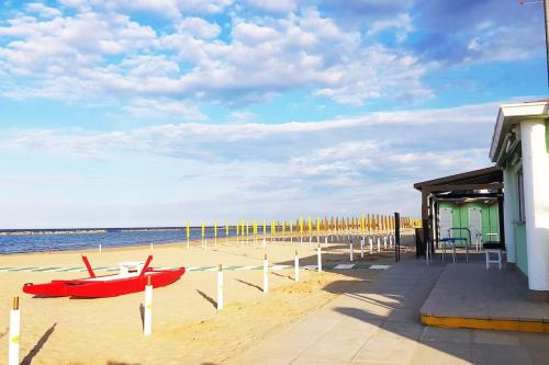 Fronte Mare Riviera del Conero, Wi-Fi veloce gratuita, 3 camere, 10 letti,