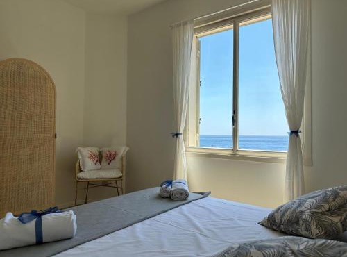 FronteMare & MariMare Isola Bella Apartment by Taormina Holidays