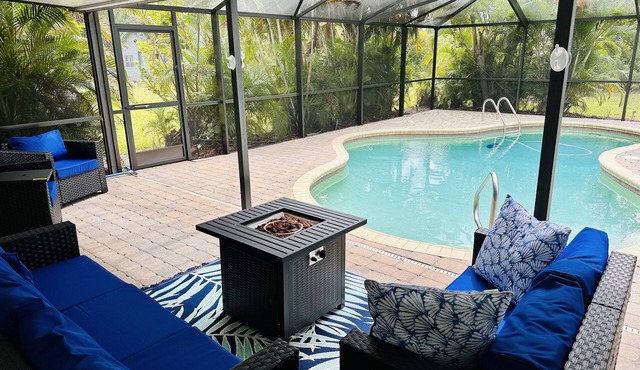 🐠Ft. Myers Coastal Historic District Pool Home