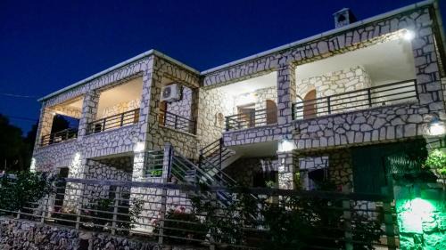 Fterini Apartments Sterna & Alletri