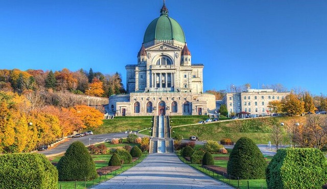 Full-Day Montreal City Tour from Ottawa and optional city cruise